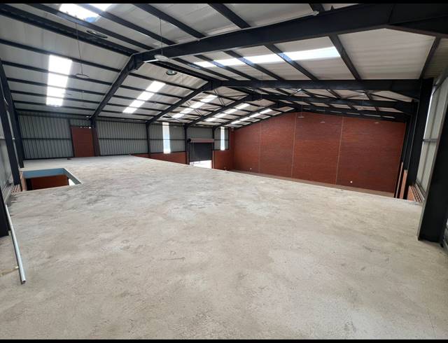 500M² WAREHOUSE TO LET IN SUNDERLAND RIDGE